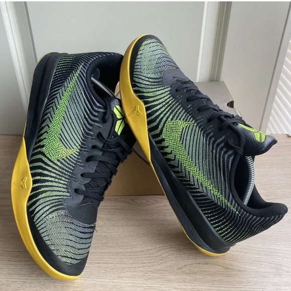 NIKE KB 2016 Kobe Basketball MENTALITY II Shoes VOLT/BLACK - MEN  12 - Picture 3 of 14